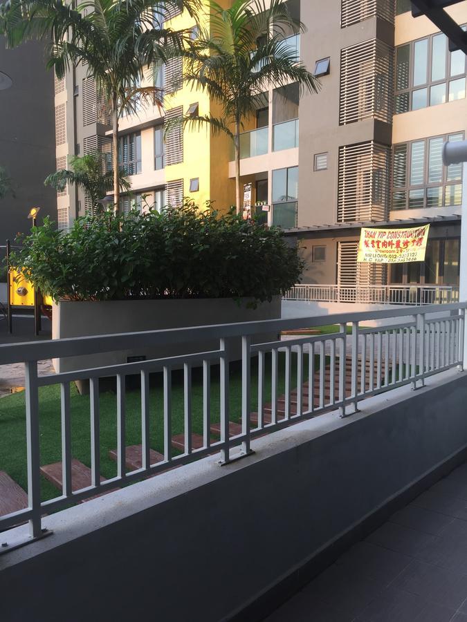 Silk Sky Residence Seri Kembangan Exterior photo